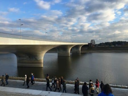 Group walk along the Waal river (Photo: Marie Quinney)