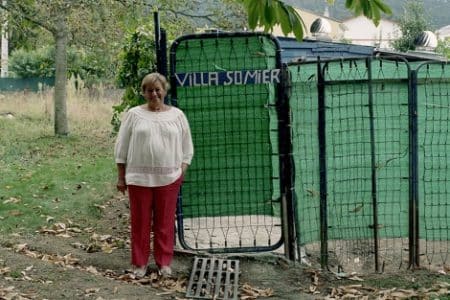 Example of “ugliness”: recycling in a village in Galicia. Fences made out of bed frames. Villa Somier, Covas, Viveiro. Source: Ergfosfera. 